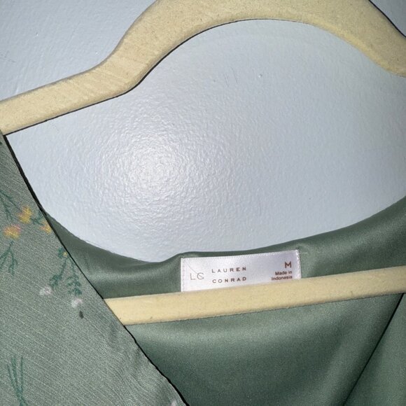 Lauren Conrad Green Floral Ruffle Wrap Maxi Dress Size M - Picture 5 of 6